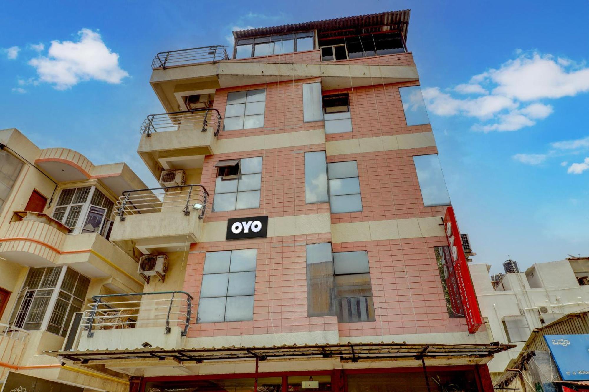 Hotel Oyo Flagship Raj Residency Bangalore Exterior foto